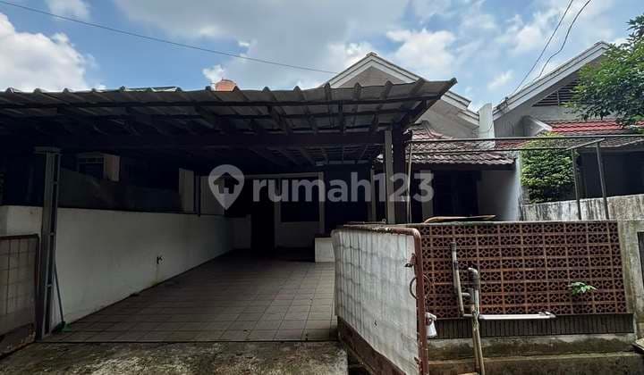 Rumah Klasik di Lokasi Strategis!