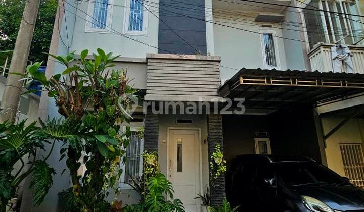 Rumah minimalis 2 lantai di Cinere lokasi super strategis