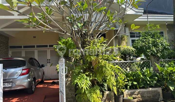For Sale: Serene and Very Comfortable House in Cinere Estate Complex