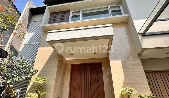 Rumah Modern Minimalis Siap Huni di Pondok Indah