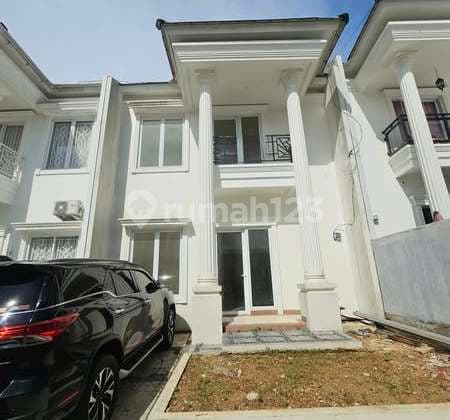 "Most Affordable House in Elite Sawangan Complex! Near The Parc Mall, One Gate System, Price Under 900 Million!"