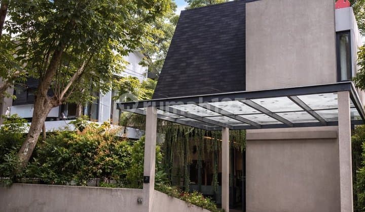 Rumah Keren Yve Habitat Tanah Terluas dan Sudah SHM