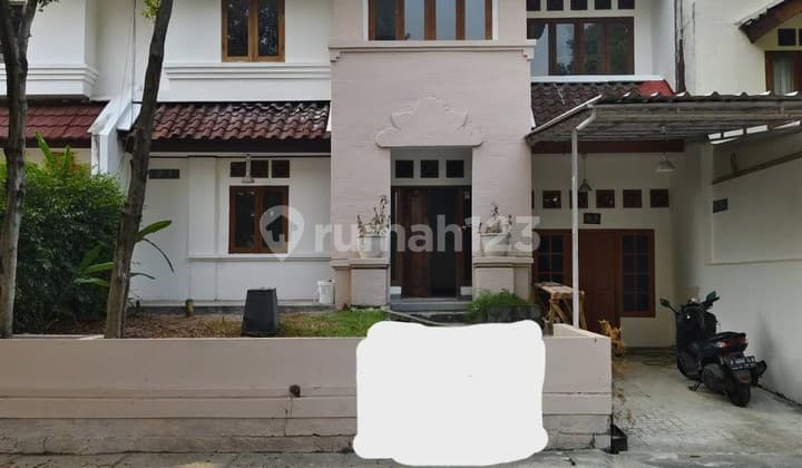 RUMAH LUAS & CANTIK DI KOMPLEK TERBAIK CIRÉNDEU