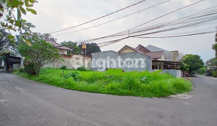 Corner lot Griya Loka near Rawa Buntu Station, The Green, Stella Maris School, Eka Hospital