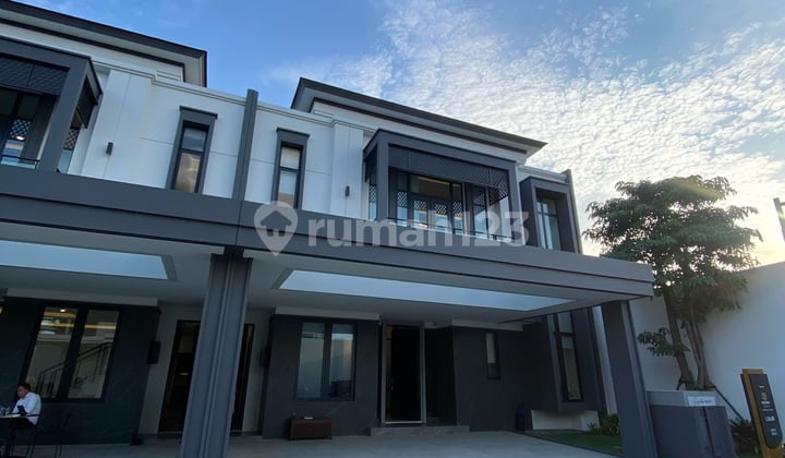 Dijual Rumah High End Luxury Signature Gading Serpong
