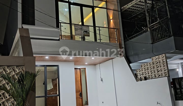 Dijual Rumah Full Renovasi Cluster Bougenville Graha Raya