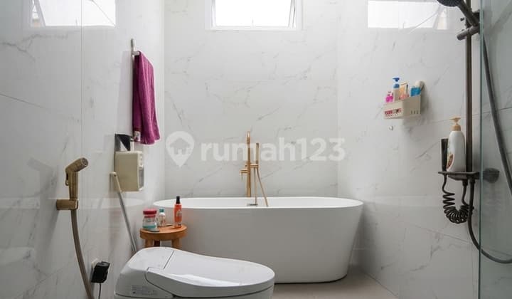 Rent a furnished house in Menaggio Gading Serpong