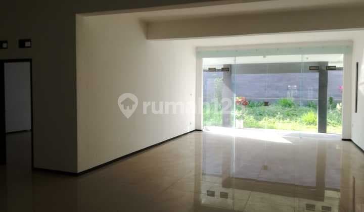 Luas Banget Kawasan Berkelas Deket Tol Rumah Setramurni Bandung