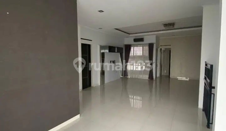 Rumah Luas Mewah Tuk Sultan Di Taman Mutiara Cimahi Nego