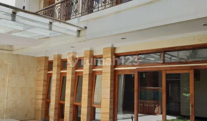 Rumah Semi Furnish Ternyaman di Kawasan Premium Setraduta Dago