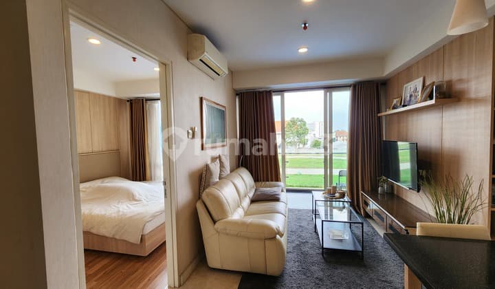 Apartemen Landmark Residence Type 1 BR Furnish Mewah Hadap Kolam