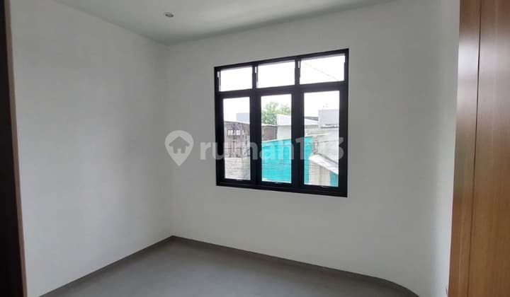 Jual Rumah Murah 2 Lantai Bangunan Baru Taman Kopo Indah Bandung