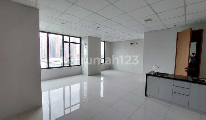Terbaru, SOHO HQuarters Business View Kota Di Pusat Kota Bandung