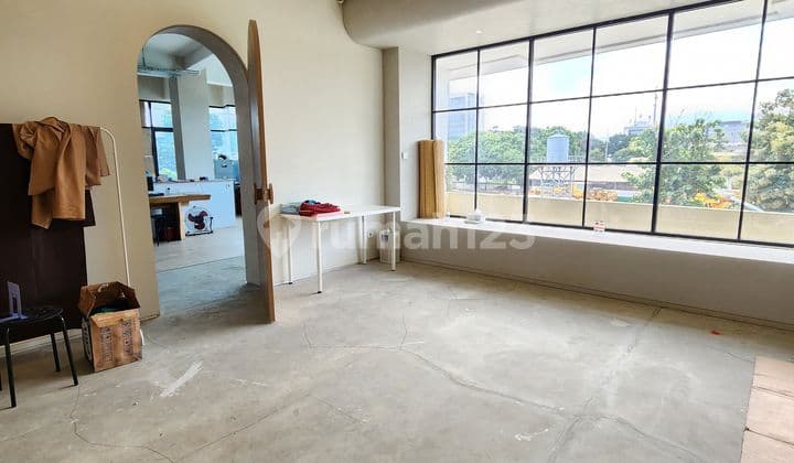 Ruko 3,5 Lantai di Kebon Jati Pasir Kaliki, Pusat Kota Bandung