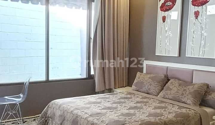 Villa Luas Mewah Furnished Siap Huni di Cipaku