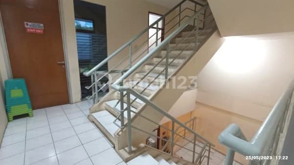 Strategic 3-Storey Ready-to-Occupy Shop House in Naripan Street, Bandung City