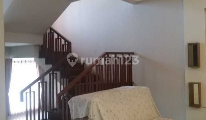 Well-Maintained 2-Story House in Setra Duta Area, Bandung