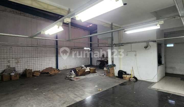 Gudang Untuk Ruang Usaha Rajawali Sakti, Kota Bandung