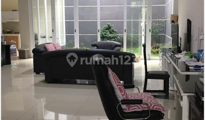 Rumah Bagus 2 Lantai Di Istana Regency Pajajaran Kota Bandung