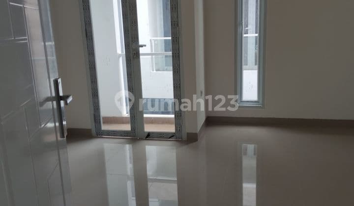 Sale! Rumah Scandinivian Dekat Radjak Hospital Salemba Jakarta Pusat