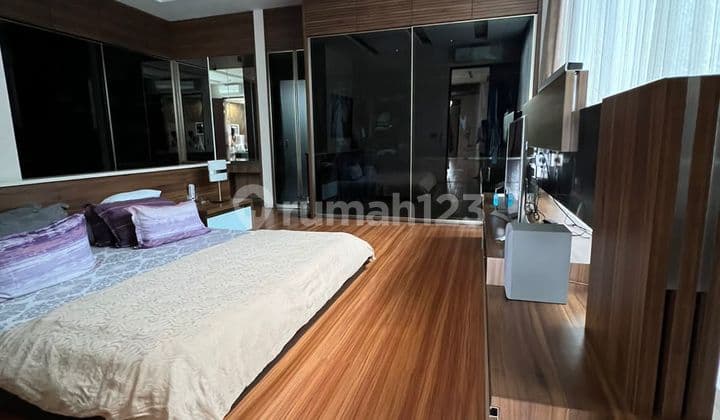 Dijual Rumah Milenial 3 Lantai di Taman Millenium, Bandung