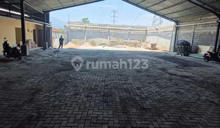 Sewa Gudang Ada 2 Ruang Kantor di Banjaran