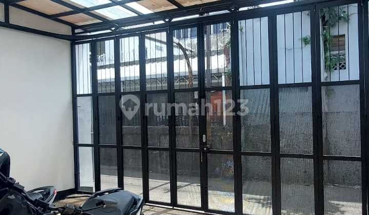 Rumah Full Renov Sayap Jamika 1,5 Lantai