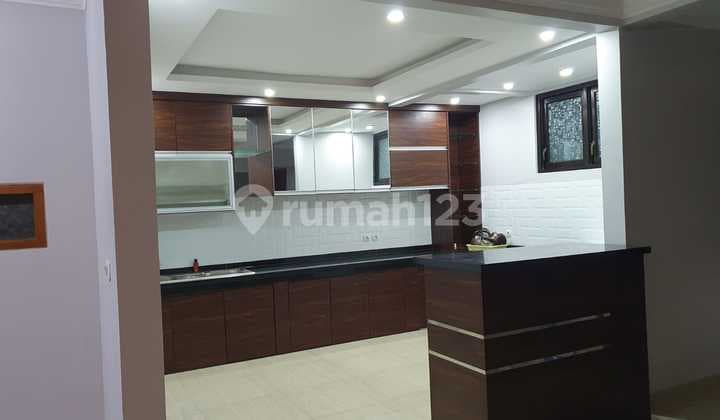 Jual Rumah Tinggal Siap Huni di Setiabudi Regency
