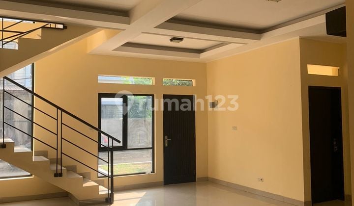 Rumah Hook 2 LT Siap Huni di Taman Surya Indah Bandung