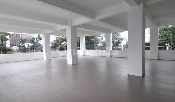 Gedung baru 3lt Harga dan Fasilitas Beda/Lt Sayap Moh Toha