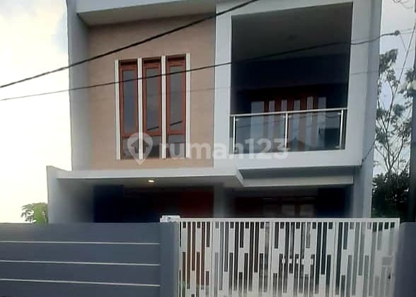 Jual Rumah Awiligar Like New Lingkungan Asri Sejuk Tentram