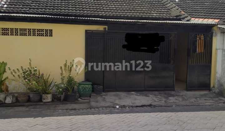Dijual Rumah 2 lantai di Jalan Manukan Surabaya Barat Dijual Rumah 2 lantai di Jalan Manukan Surabaya Barat