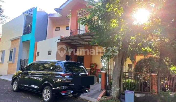 Dijual Cepat Rumah 2 Lantai SHM di Sentul City