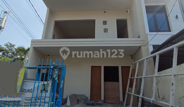 Di Jual Rumah Brand New 3 LT