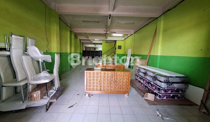COMMERCIAL SHOPHOUSE