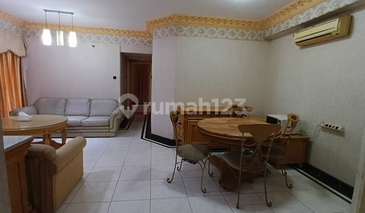 Apartemen 3 Kamar Tidur Furnished Bagus Tower Fairway