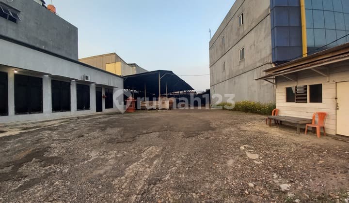 Pondok Bambu Jalan Pahlawan Revolusi Tanah Dan Bangunan Gudang Material Lokasi Komersil