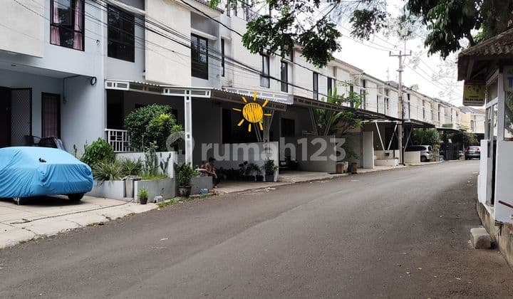 Dijual Cepat Rumah 2 Lt Di Cibinong Bogor @green Hill Townhouse