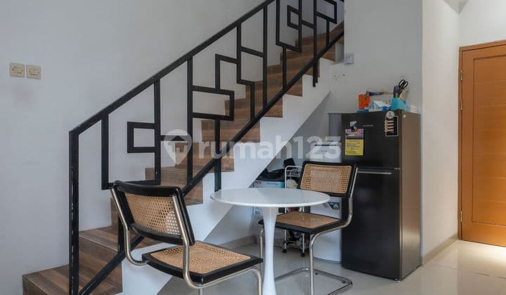 Rumah 2 Lantai Siap Huni Dekat Slipi Di Palmerah Jakbar