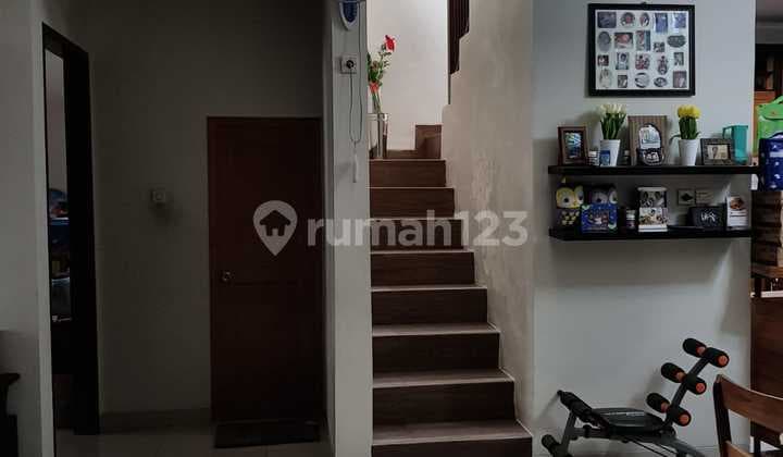 Rumah Bagus Dekat Modern hill di Puri Primacom Sawangan Depok