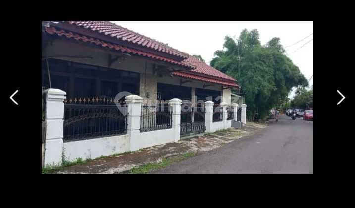 For sale, house in Tebet Manggarai, ideal for boarding house, premium location, eligible for KPR.