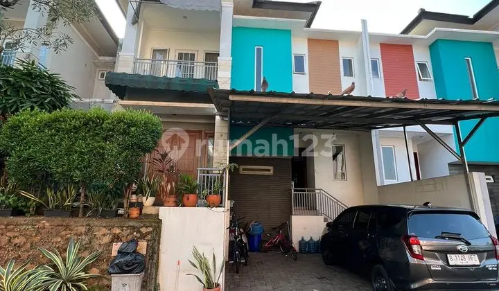 Disewakan atau di kontrakan rumah mewah bagus minimal sewa 2 tahun dalam town house jakarta selatan