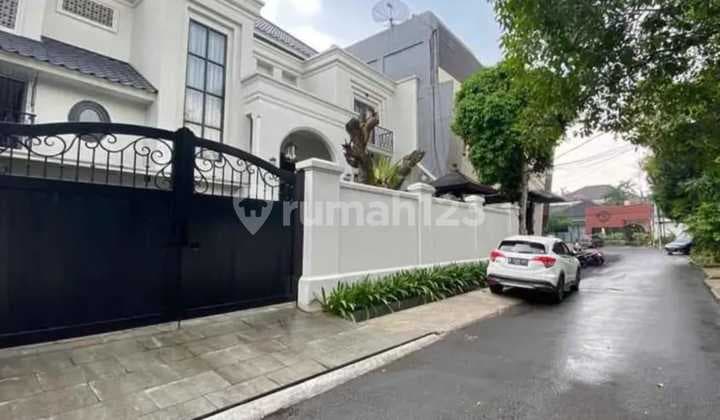 For Sale Rumah Mewah Di.panglima.polim.jakarta Selatan bisa Nego