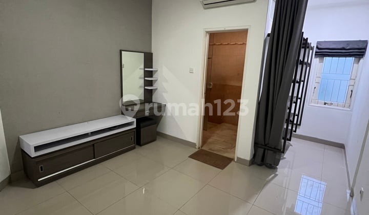Rumah Bagus Siap Huni Di Cluster Perumahan Singgasana Pradana