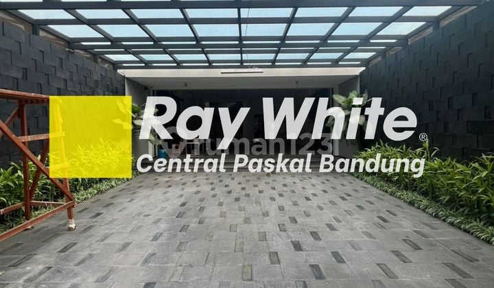 Rumah Bagus di Mainroad Cihampelas Bandung