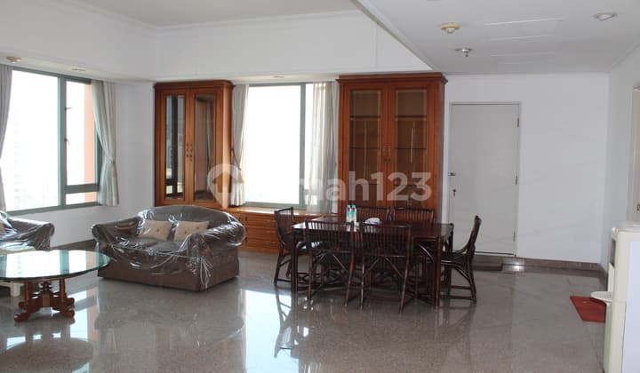 Lokasi Jakarta Pusat Sangat Jarang Ada Apartment yang Spacious , Luxurious , di Manage oleh Ascott International Management - Surrounded By International Facilities Such As Hotel 5 Stars - Resto - Malls - High Rise Office Buildings-