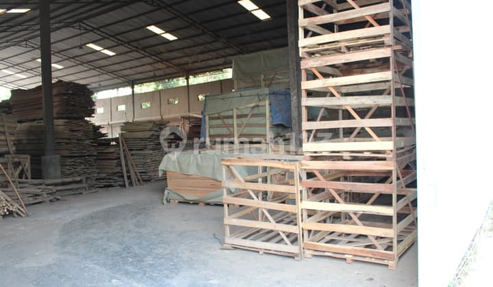 Serang (6 minutes from Serang City), Commercial Space (Warehouse, Dry Industry) Large 3 Hectare Land for Rent, Strategic Location by the Main Road.