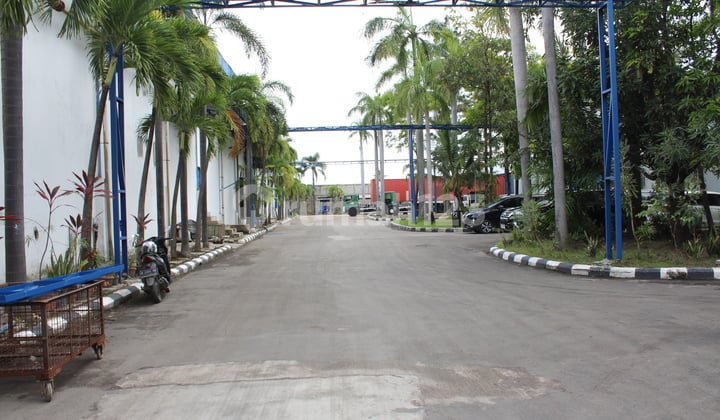 Gudang besar 13,642 sqmtr dalam Komplek Pergudangan - Cikande -