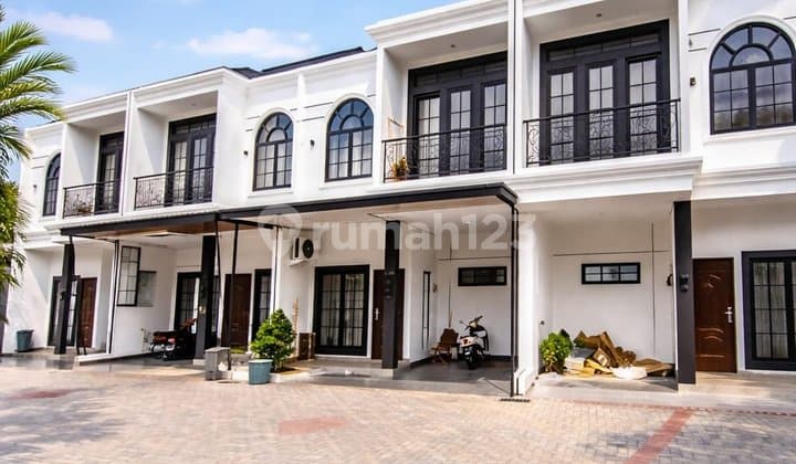 Rumah Siap Huni di Kelapa Dua Eropa Classik 2 Lantai