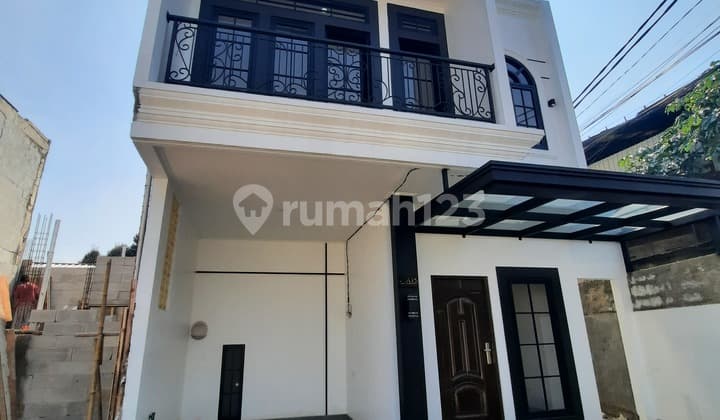 Rumah Siap Huni 2 Lantai Samping Mako Brimob